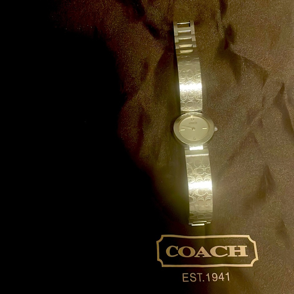 Vintage Coach Stainless Steel Watch. New battery.  Good condition. - Picture 2 of 4